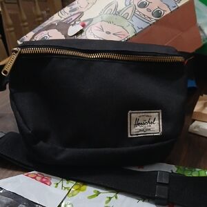 Herschel Supply Company Black Belt Bag Nwot UNISEX